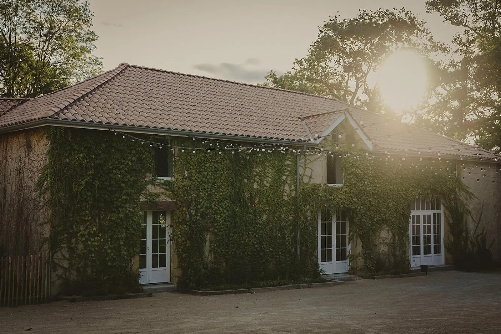 Domaine De Bassibe Bed and Breakfast Ségos