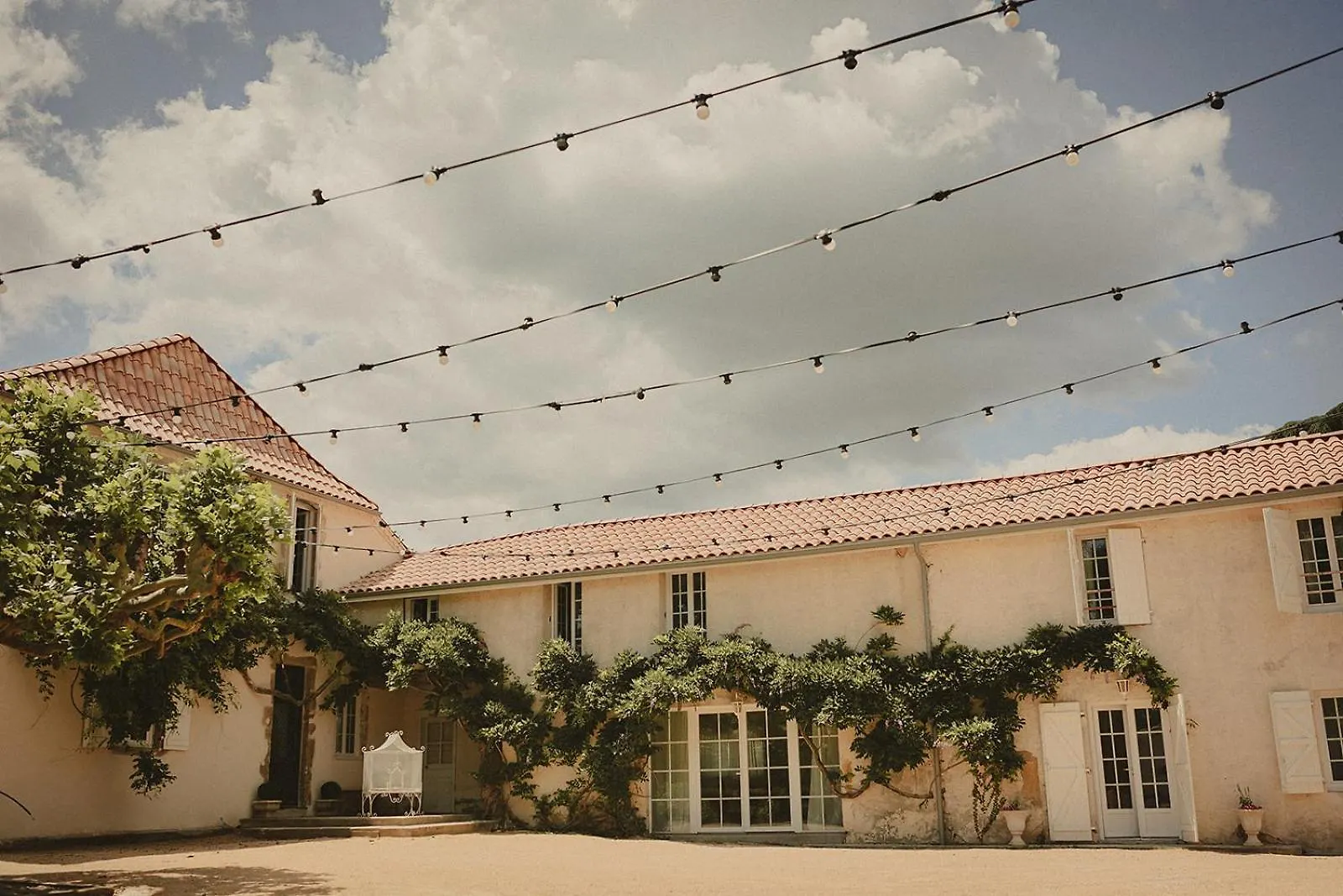 Ségos Domaine De Bassibe Bed & Breakfast