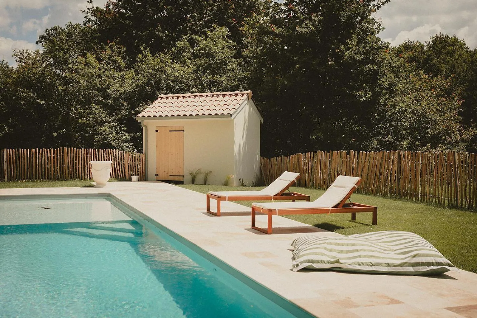 Ségos Domaine De Bassibe Bed & Breakfast